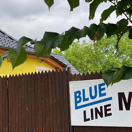Blueline Motel Jaszbereny Exterior photo